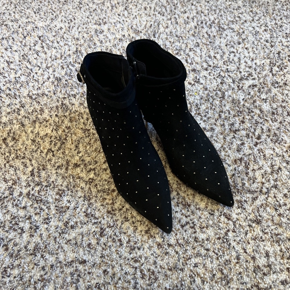 Ted Baker London Black Suede Ankle Booties Gold Metal Small DotsSz 38 2.5" Heel